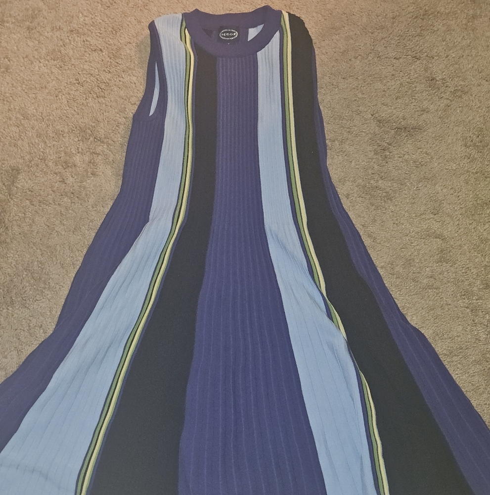 Chic Striped Maxi Dress in Blue and Black